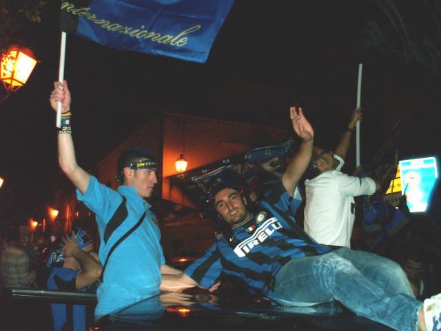 FESTA PER LA CONQUISTA COPPA DEI CAMPIONI 2010 (95).jpg