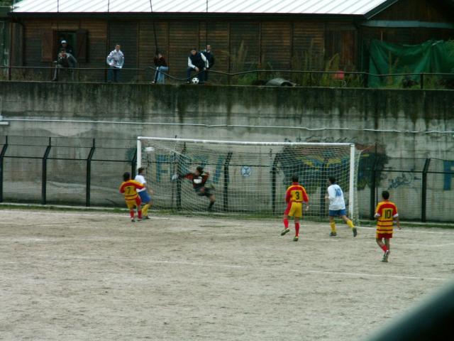 10 parata del portiere .JPG