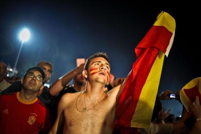 stati d animo differenti dopo la finale che a assegnato jl mondiale alla spagna (19).jpg