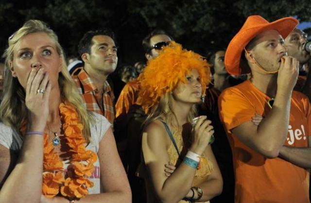 stati d animo differenti dopo la finale che a assegnato jl mondiale alla spagna (3).jpg