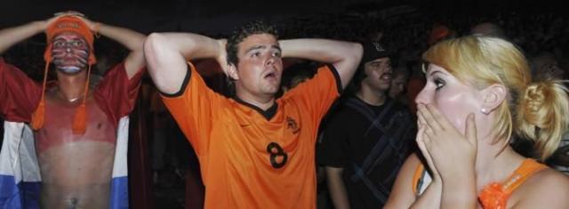 stati d animo differenti dopo la finale che a assegnato jl mondiale alla spagna (4).jpg