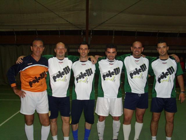 toto e gli amici di calcio a 5.JPG