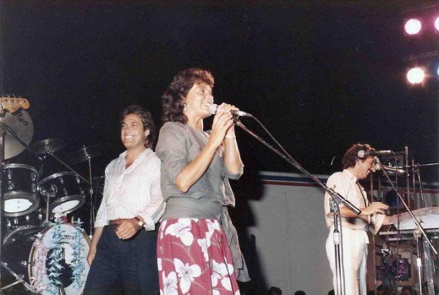 I RICCHI E POVERI FOTO DI NICOLA PATTI A S.STEFANO CAMASTRA..jpg