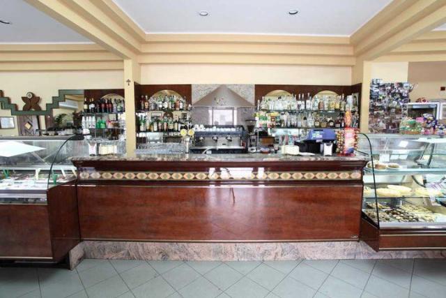 Bar Paradise (11).jpg