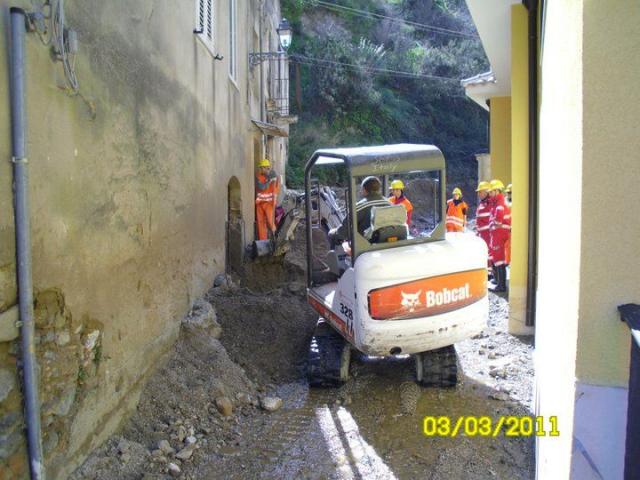 PROTEZZIONE CIVILE A MESSINA 3 - MARZO 2011 (104).jpg