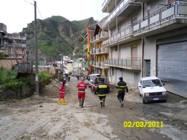 PROTEZZIONE CIVILE A MESSINA 3 - MARZO 2011 (106).jpg