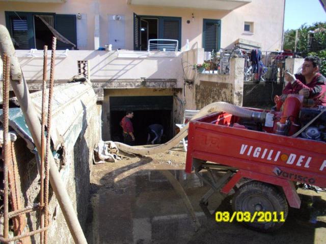 PROTEZZIONE CIVILE A MESSINA 3 - MARZO 2011 (12).jpg