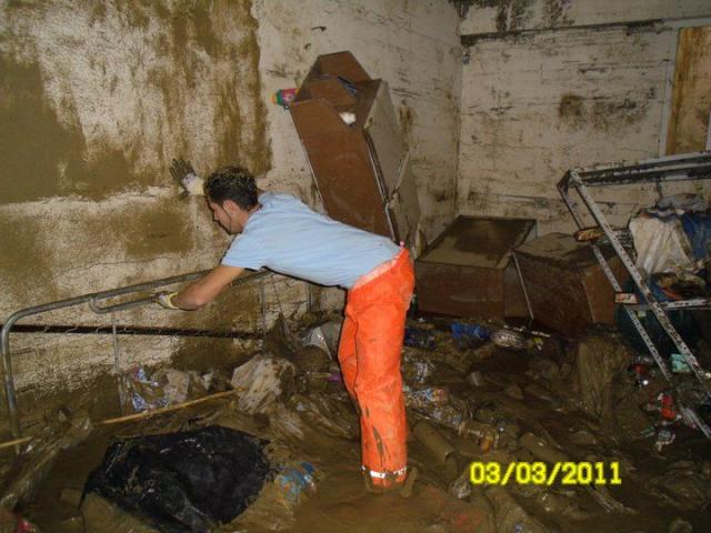 PROTEZZIONE CIVILE A MESSINA 3 - MARZO 2011 (32).jpg