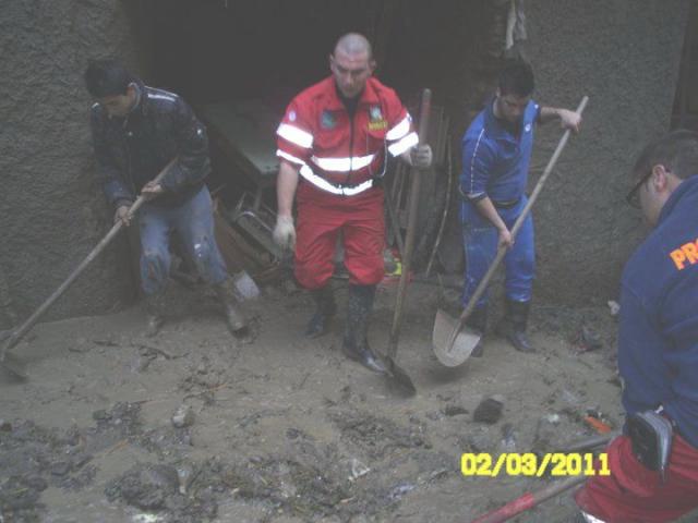 PROTEZZIONE CIVILE A MESSINA 3 - MARZO 2011 (5).jpg