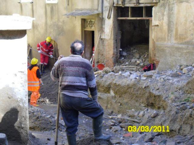 PROTEZZIONE CIVILE A MESSINA 3 - MARZO 2011 (53).jpg