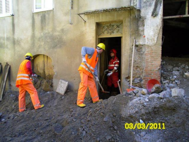 PROTEZZIONE CIVILE A MESSINA 3 - MARZO 2011 (54).jpg