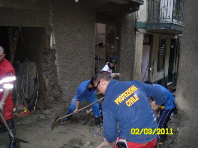 PROTEZZIONE CIVILE A MESSINA 3 - MARZO 2011 (88).jpg