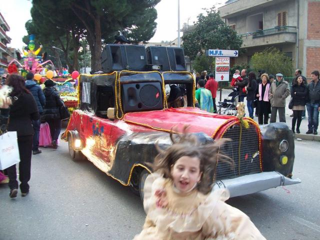 Carnevale 2011 Acquedolci 015.JPG
