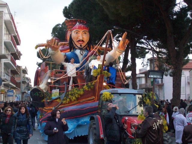 Carnevale 2011 Acquedolci 051.JPG