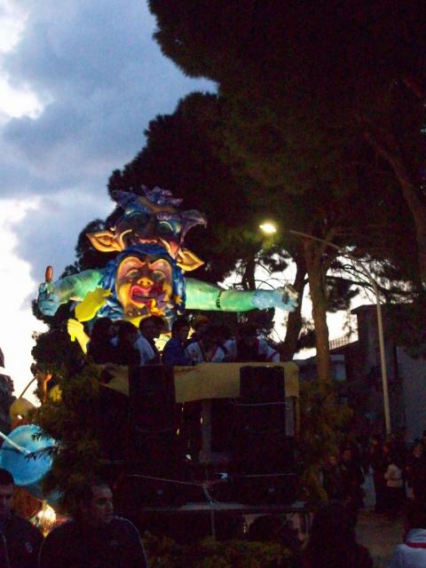 Carnevale 2011 Acquedolci 084.JPG
