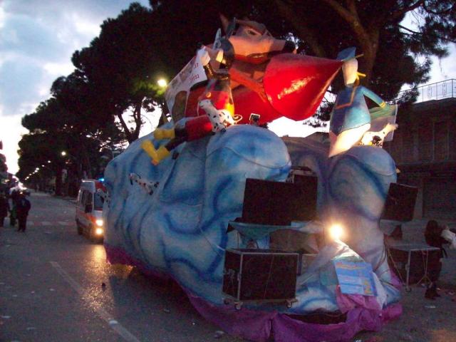 Carnevale 2011 Acquedolci 095.JPG